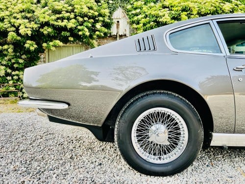1971 Aston Martin DB6 - 5