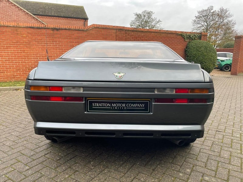1986 Aston Martin V8 Vantage - 7