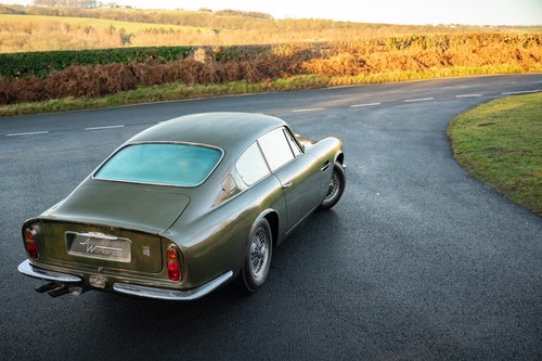 1971 Aston Martin DB6 - 5