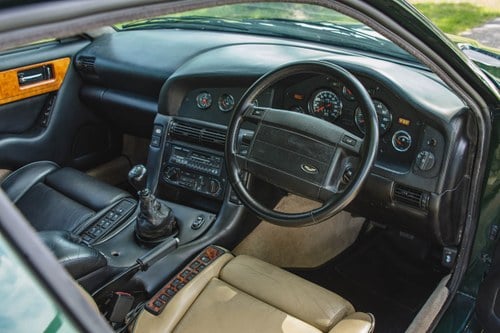 1992 Aston Martin Vantage - 5