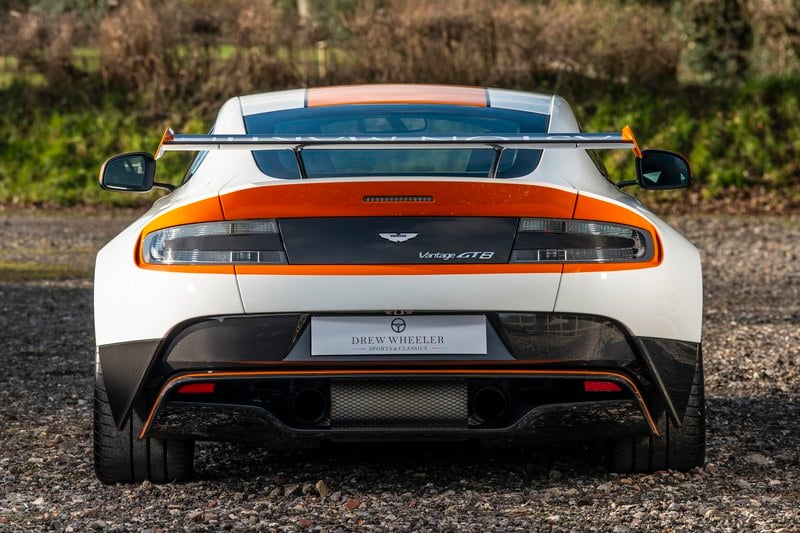 2017 Aston Martin V8 Vantage - 4