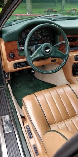 1991 Aston Martin Virage - 8