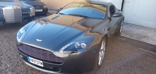 2005 Aston Martin V8 Vantage - 6