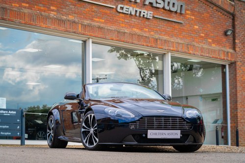 2013 Aston Martin V12 Vantage Roadster (Manual) In vendita
