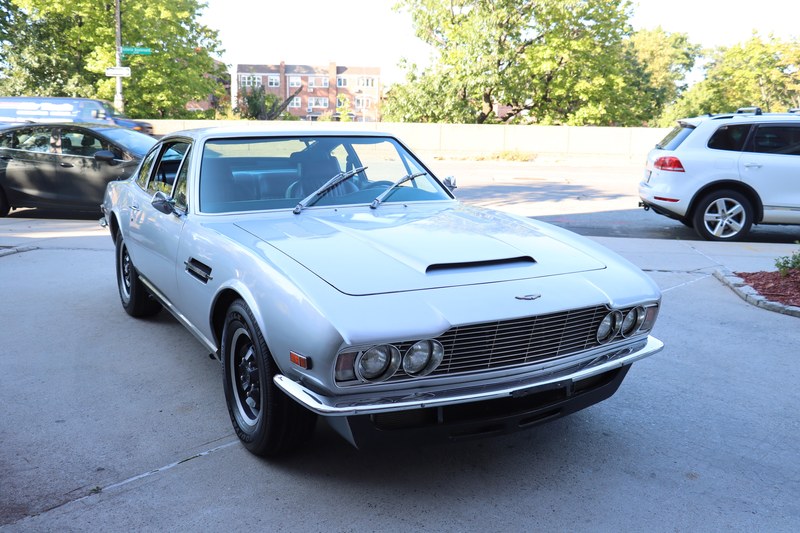 1971 Aston Martin DBS - 2 1971 Aston Martin DBS - 2
