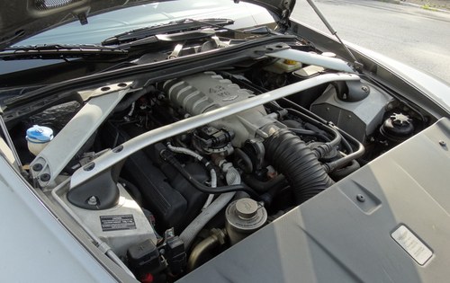 2006 Aston Martin V8 Vantage - 9