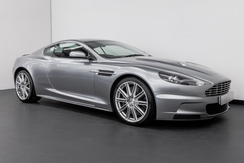 2008 ASTON MARTIN DBS -6 SPEED MANUAL - 1 OF 1 PAINTED IN GRIGIO For Sale