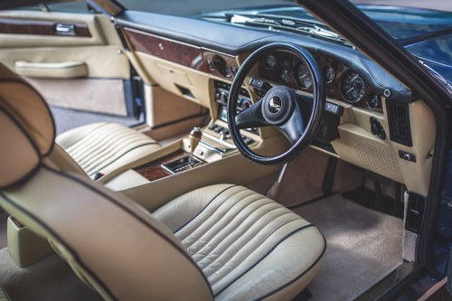 1986 Aston Martin V8 - 8