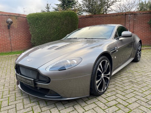 2014 Aston Martin Vantage V12 S Coupe low miles In vendita