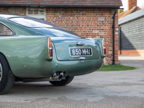 1961 Aston Martin DB4 - 8