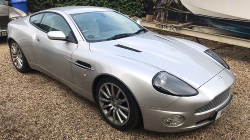 Picture of 2002 Aston Martin 6.0 V12 Vanquish 2+2 Coupe ony 26000 miles - For Sale