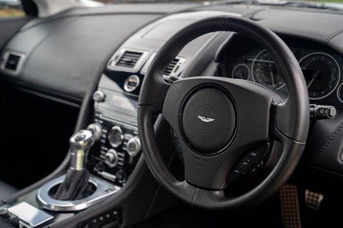 2009 Aston Martin DBS - 8