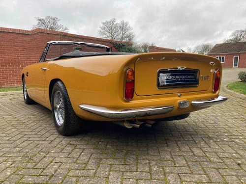 1969 Aston Martin DB6 - 5