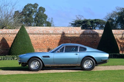 1971 Aston Martin DBS - 2