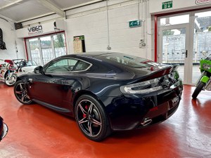 2016 Aston Martin V8