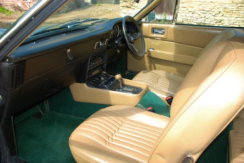 1976 Aston Martin V8 - 9