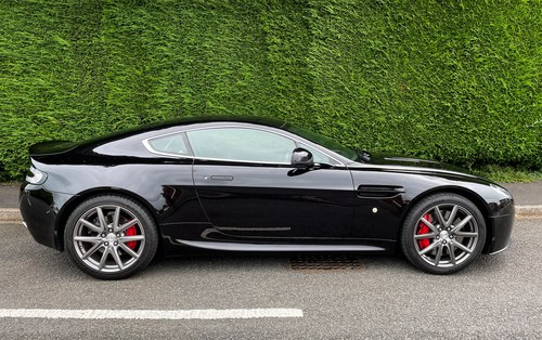 2012 Aston Martin V8 Vantage - 2