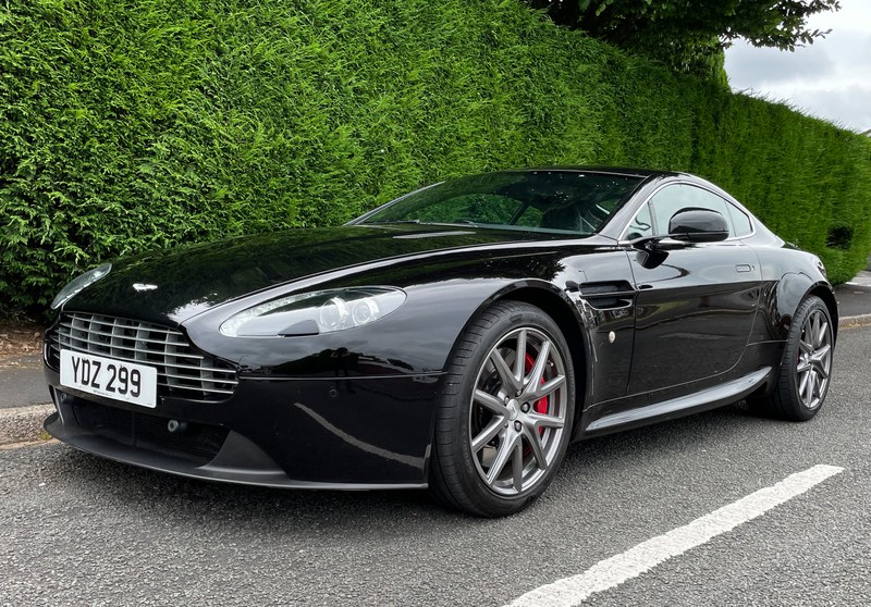2012 Aston Martin V8 Vantage - 4
