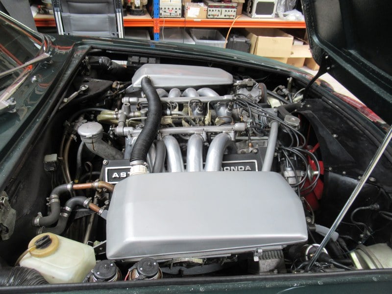 1972 Aston Martin V8 - 7