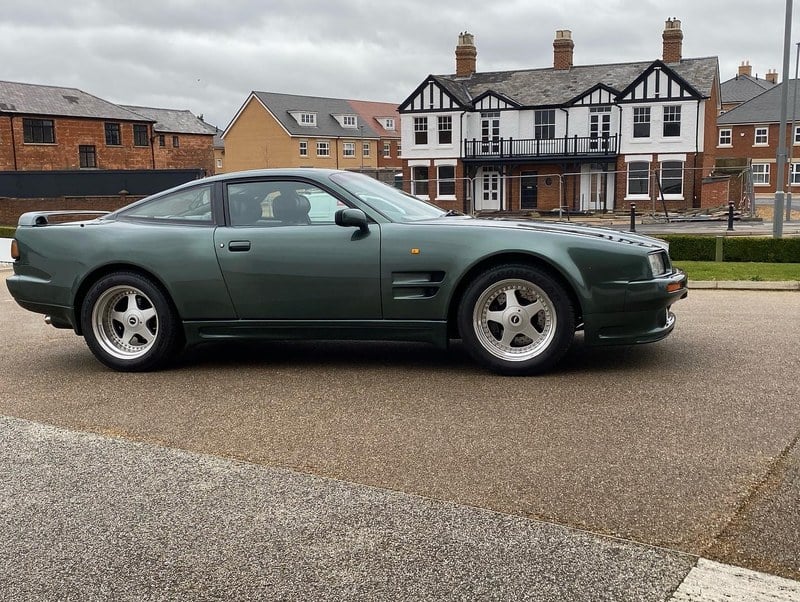 1991 Aston Martin Virage - 4