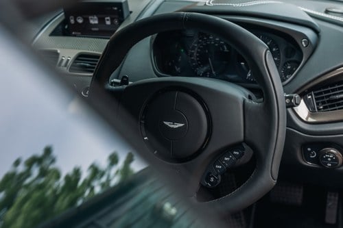 2019 Aston Martin Vanquish - 5