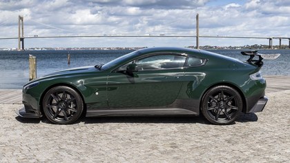 Aston Martin Vantage GT8 - Under 1300 Km