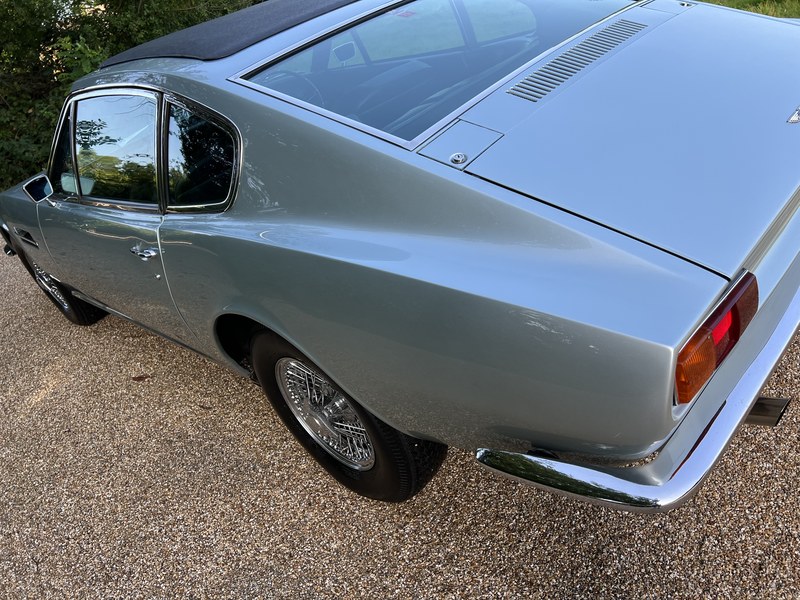 1970 Aston Martin DB5 - 7
