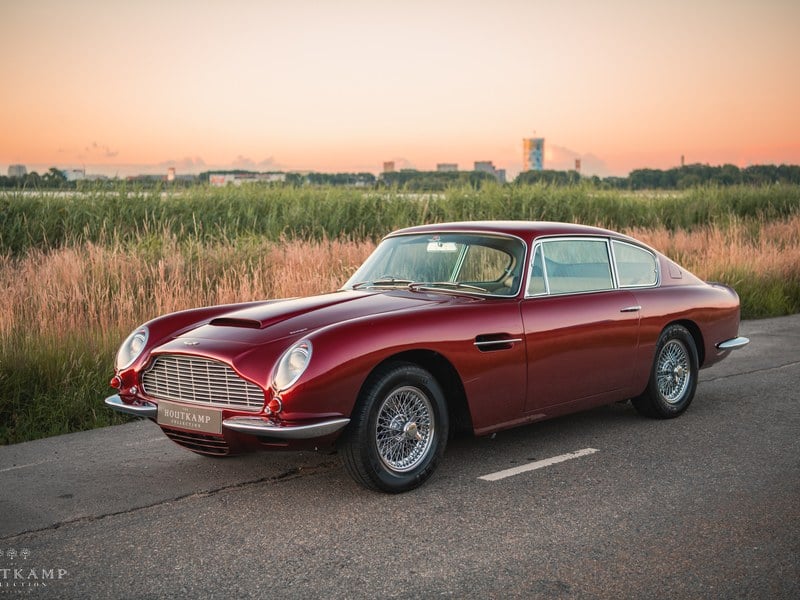 1967 ASTON MARTIN DB6, one of 1.788 examples built
