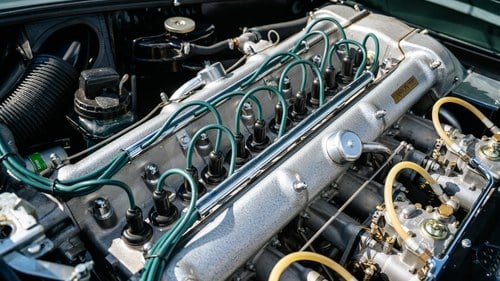 1960 Aston Martin DB4 - 9
