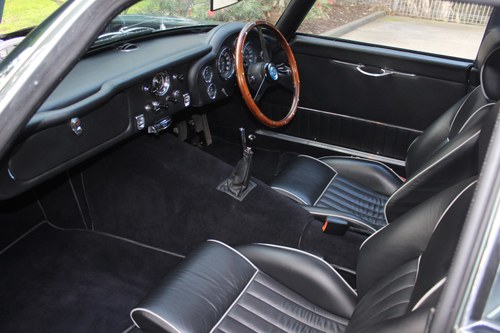 1969 Aston Martin DBS - 9