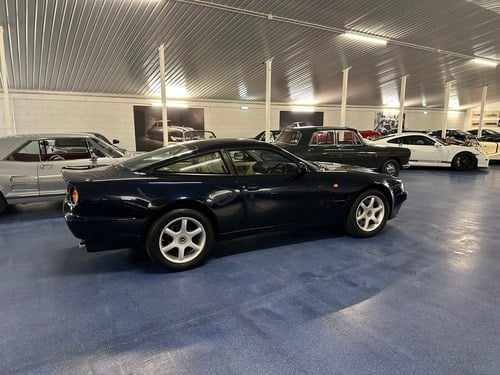 1997 Aston Martin V8