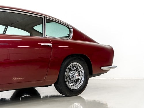1968 Aston Martin DB6 - 3