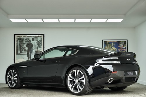 2010 Aston Martin Vantage - 6