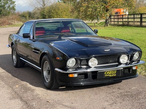 1983 Aston Martin V8 - 2