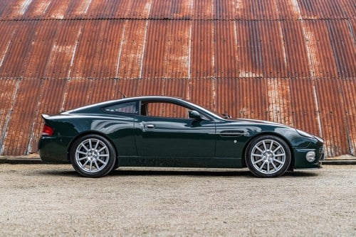 2005 Aston Martin Vanquish - 8