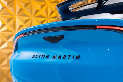 2022 Aston Martin DBX - 6