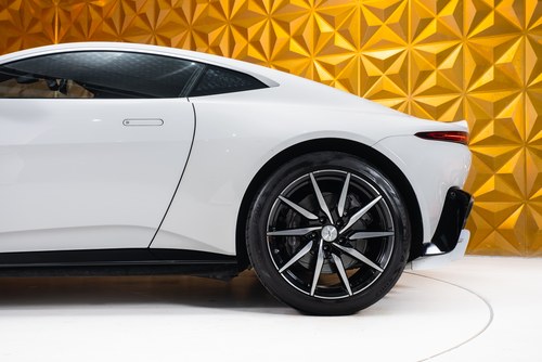 2019 Aston Martin V8 Vantage - 5