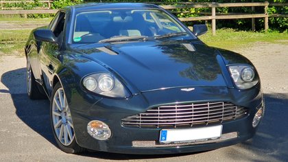 2006 Aston Martin Vanquish