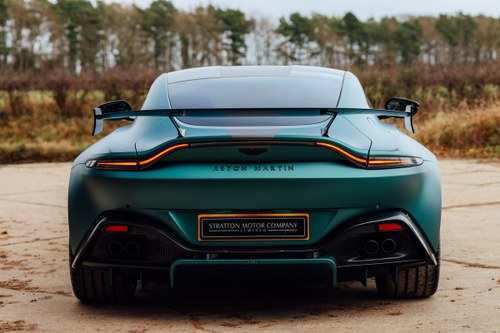 2022 Aston Martin V8 Vantage - 8