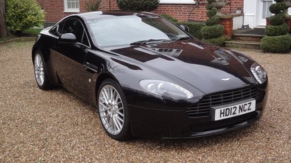 Here for sale is a Stunning Aston Martin V8 Vantage Manual