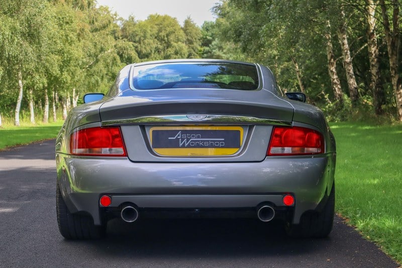 2003 Aston Martin Vanquish - 4