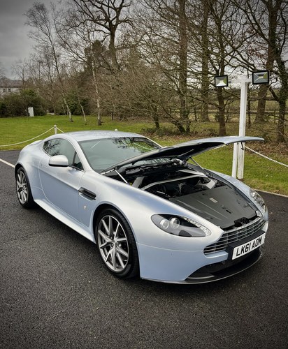 2011 Aston Martin V8 Vantage - 8