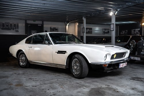 1973 Aston Martin DBS - 3