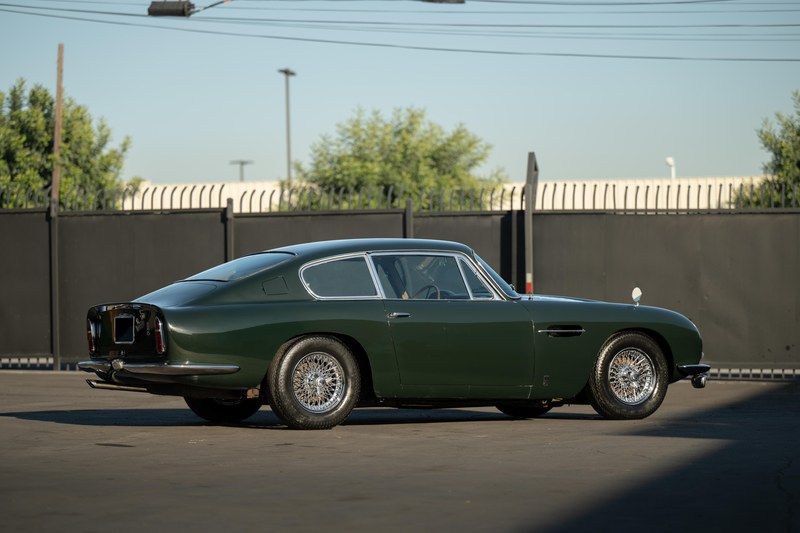 1966 Aston Martin DB6 - 4