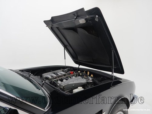 1986 Aston Martin V8 Volante - 9