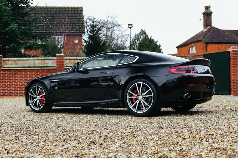 2015 Aston Martin V8 Vantage - 7