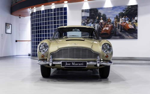 Aston Martin DB5 Goldfinger : 3 millions d'euros l'unité Aston Martin DB5 Goldfinger : 3 millions d'euros l'unité