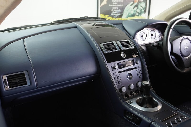 2006 Aston Martin V8 Vantage - 4