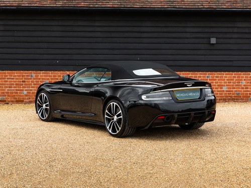 2012 Aston Martin DBS - 6