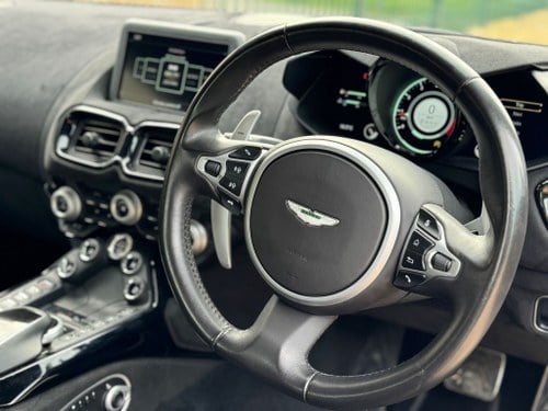 2020 Aston Martin Vantage - 6
